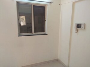 Room in 2 BHK Apartment at GK Rose Icon, Pimple Saudagar – for Rent