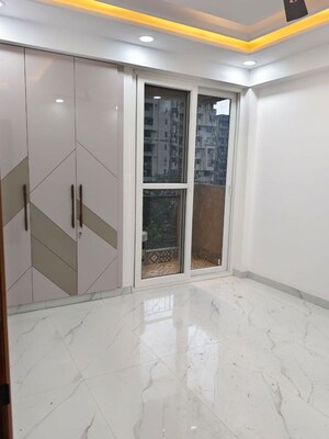 Room in 3 BHK Apartment at Dwarka – for Sale