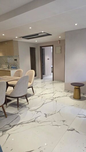 Team Area in 3 BHK Apartment at Prabhadevi – for Sale