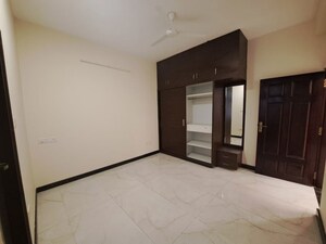 Room in 3 BHK Builder Floor at Hrbr Layout – for Rent