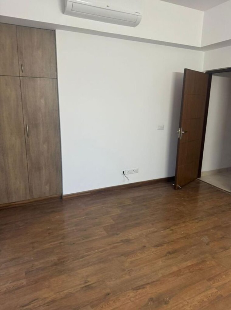 Room, puri-aanandvilas 4 Bedroom 3075 Sq.Ft. Apartment In Sector 81 Faridabad 10499776
