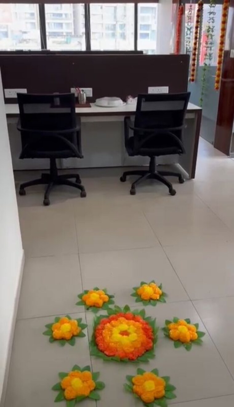 Team Area, shivalik-shilp Commercial Office Space 1220 Sq.Ft. In Sanidhya Ahmedabad 10499778