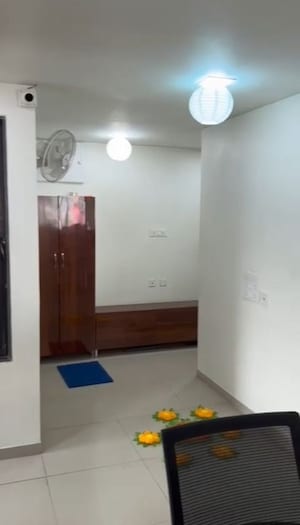 Room in  Office Space at Shivalik Shilp, Sanidhya – for Rent