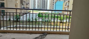 2.5 BHK Apartment For Sale in Amrapali Kingswood, Sector 4 Greater Noida
