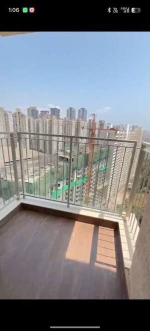 2 BHK Apartment For Rent in Lodha Amara, Kolshet Road
