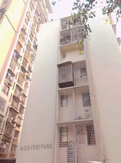 3 BHK Apartment For Rent in Yogi Park Chs