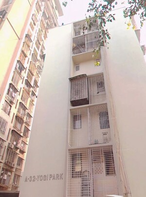 3 BHK Apartment – Exterior View View at Yogi Park Chs, Borivali West - for Rent
