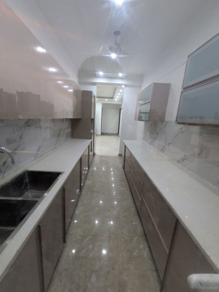 Kitchen, sector 57 3 Bedroom 1800 Sq.Ft. Builder Floor In Sector 57 Gurgaon 10499854