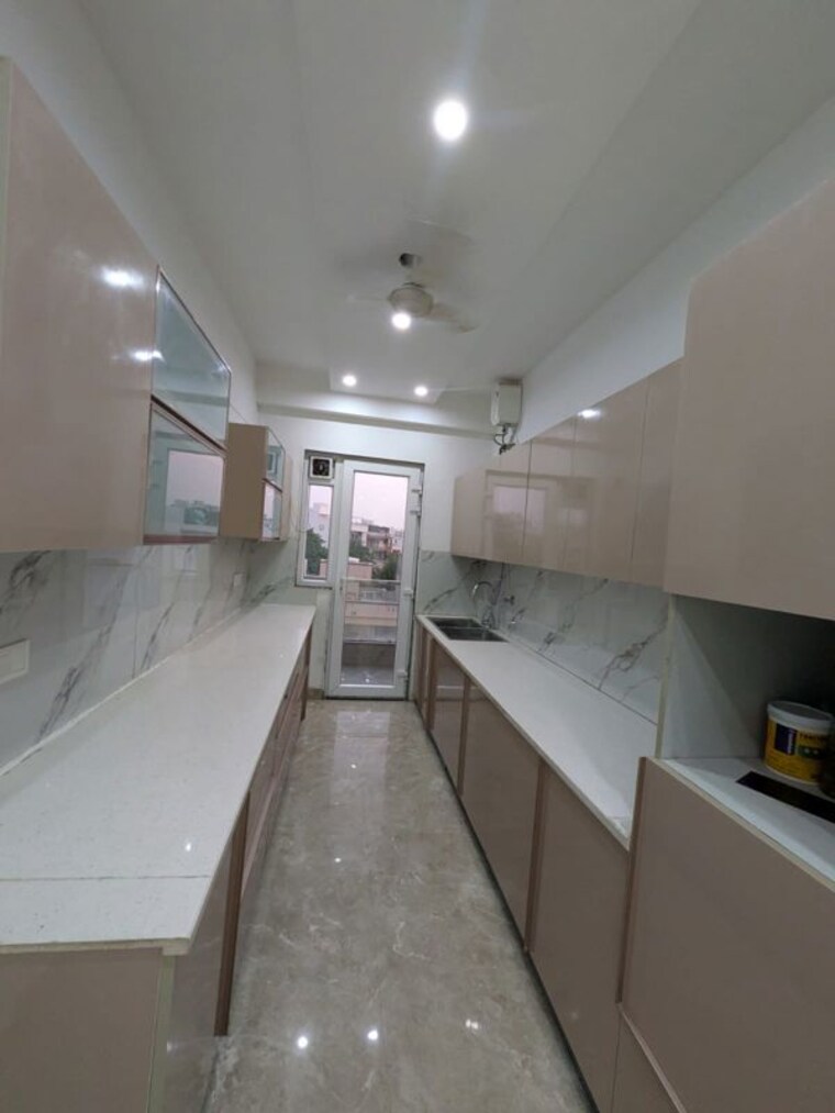 Kitchen, sector 57 3 Bedroom 1800 Sq.Ft. Builder Floor In Sector 57 Gurgaon 10499854