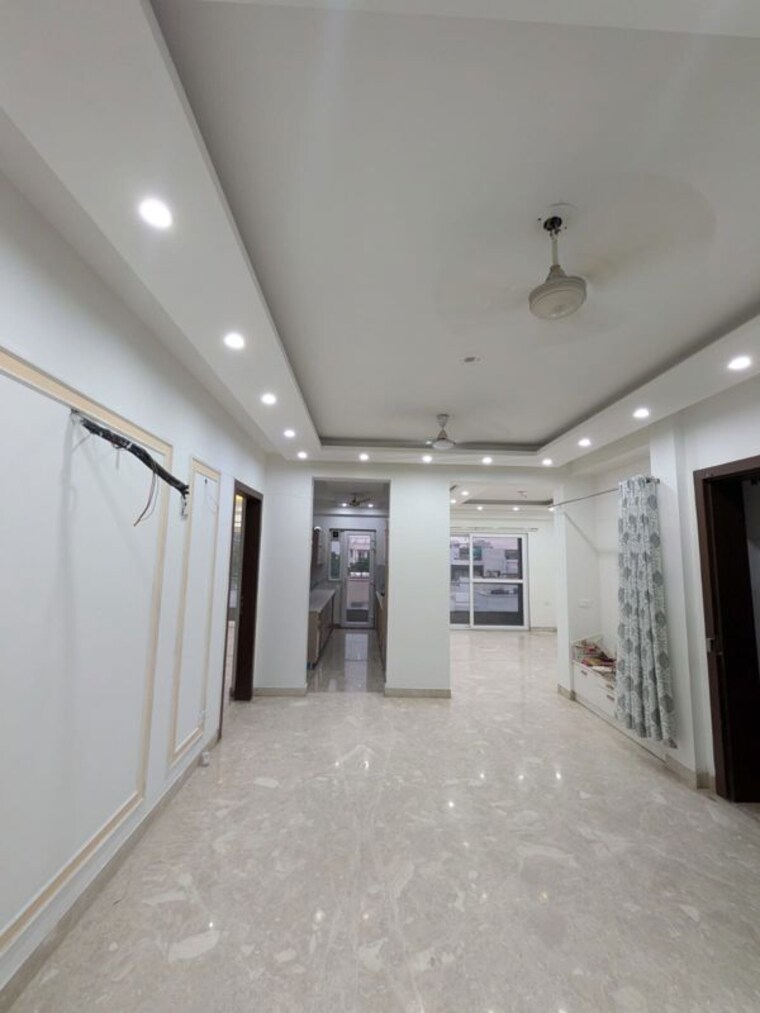 Room, sector 57 3 Bedroom 1800 Sq.Ft. Builder Floor In Sector 57 Gurgaon 10499854