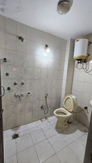 Bathroom in 2 BHK Builder Floor at Saket – for Rent