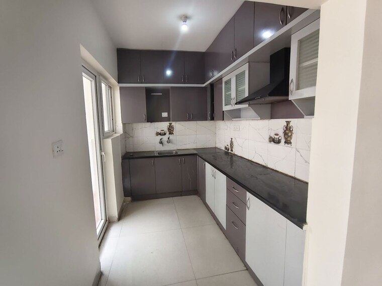 Kitchen, neeladri-mahal 3 Bedroom 2000 Sq.Ft. Apartment In Jayamahal Extn Bangalore 10499868