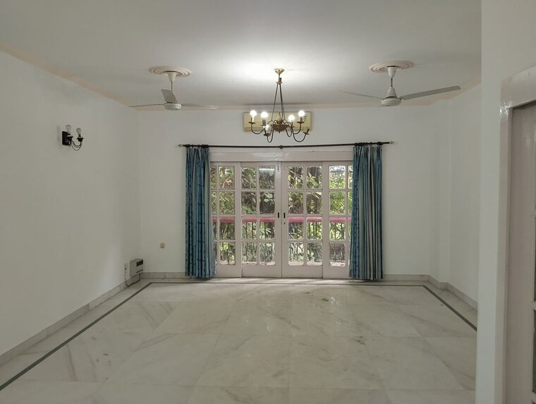 Room, vasant vihar 4 Bedroom 3600 Sq.Ft. Builder Floor In Vasant Vihar Delhi 10499873