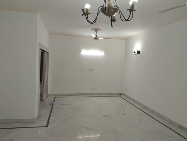 Room, vasant vihar 4 Bedroom 3600 Sq.Ft. Builder Floor In Vasant Vihar Delhi 10499873