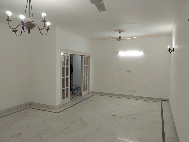 Room, vasant vihar 4 Bedroom 3600 Sq.Ft. Builder Floor In Vasant Vihar Delhi 10499873