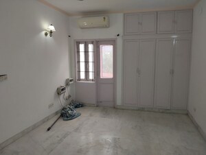 Room in 4 BHK Builder Floor at Vasant Vihar – for Sale