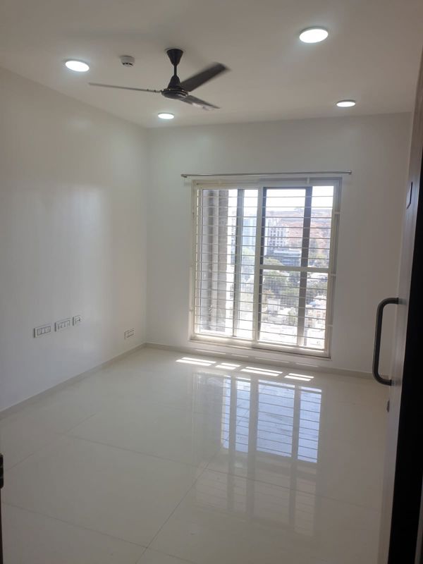 2 BHK + Servant Room 1000 Sq.Ft. Apartment in Goel Ganga Utopia