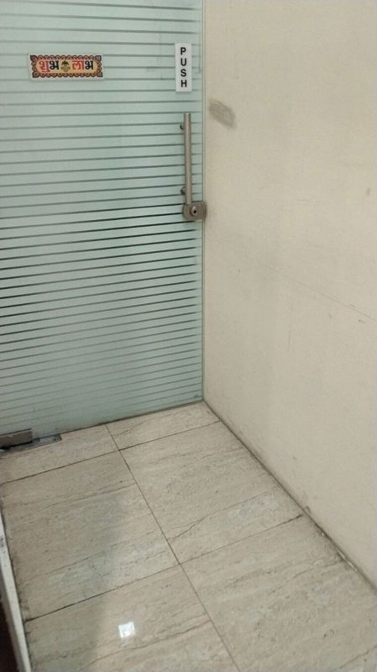Room, neptune-eastern-business-district Commercial Office Space 300 Sq.Ft. In Bhandup West Mumbai 10499892