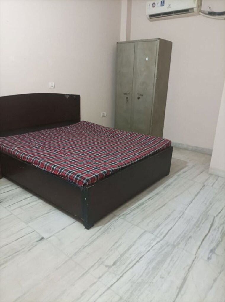 Bedroom, sector 15 2 Bedroom 1000 Sq.Ft. Builder Floor In Sector 15 Gurgaon 10499889