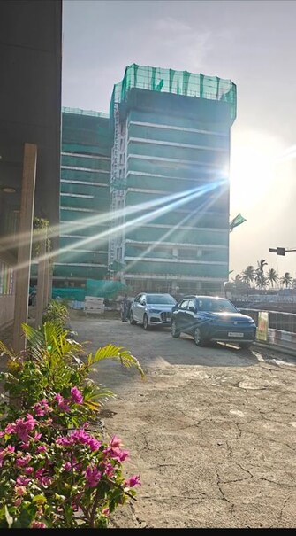 6+ BHK + Servant Room,Extra Room Penthouse For Sale in Lodha Avalon in Juhu, Mumbai