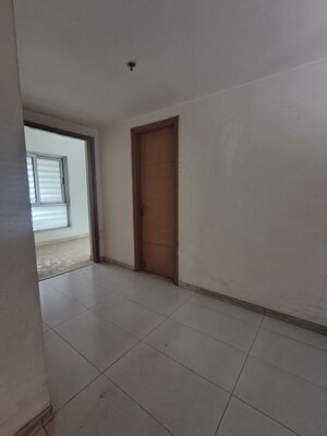 Room in 3.5 BHK Apartment at Tata Gurgaon Gateway, Sector 112 – for Sale