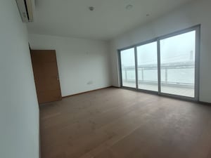 Room in 3.5 BHK Apartment at Tata Gurgaon Gateway, Sector 112 – for Sale