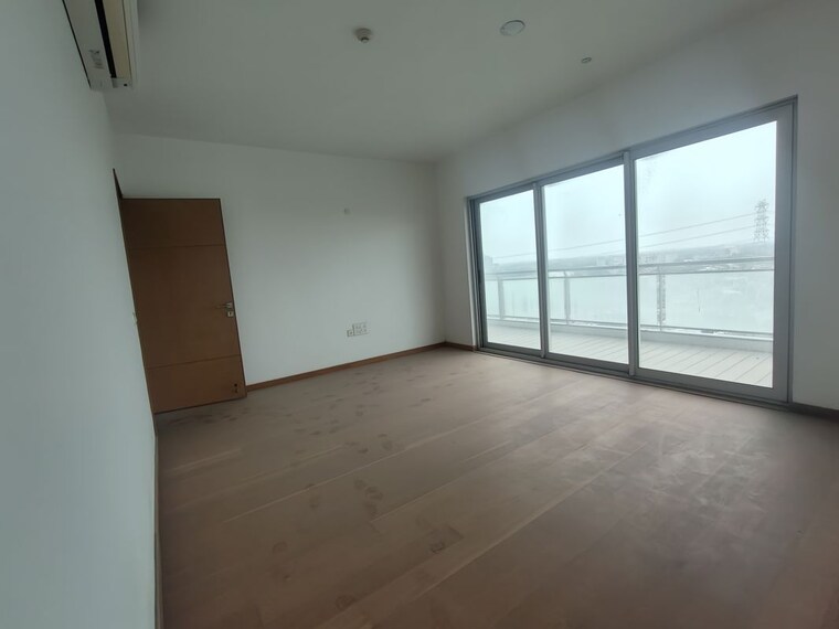 Room, tata-gurgaon-gateway 3.5 Bedroom 2575 Sq.Ft. Apartment In Sector 112 Gurgaon 10499938