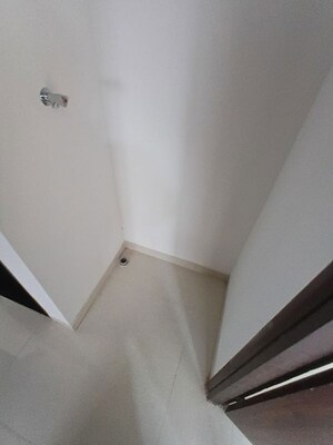 Room in 1 BHK Apartment at Dem Phoenix, Malad East – for Rent