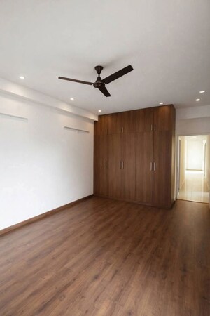 Room in 2 BHK Apartment at Godrej Habitat, Sector 3 – for Sale