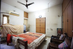 Bedroom in 4 BHK Independent House at Ambawadi – for Sale