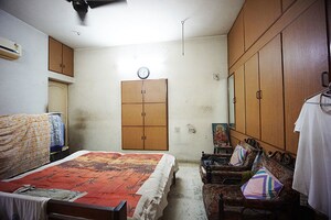 Bedroom in 4 BHK Independent House at Ambawadi – for Sale