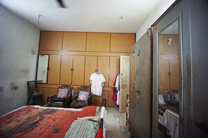 Bedroom in 4 BHK Independent House at Ambawadi – for Sale