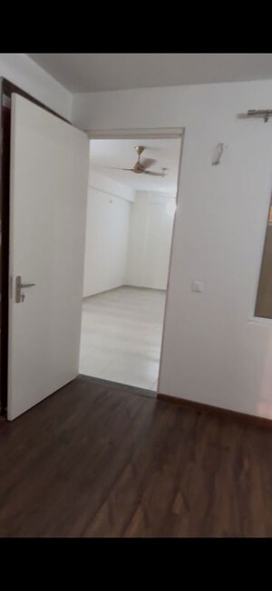 Room in 2 BHK Apartment at Sushma Belleza, International Airport Road – for Rent