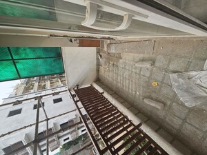 Balcony in 1 RK Builder Floor at Sector 42 – for Rent
