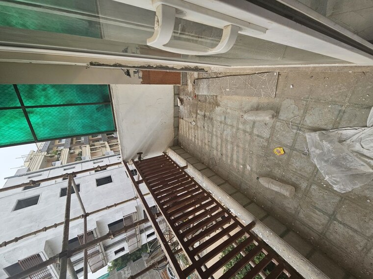 Balcony, sector 42 1 RK 300 Sq.Ft. Builder Floor In Sector 42 Gurgaon 10500024