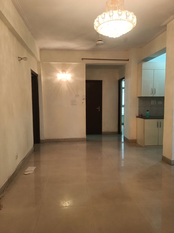 3 BHK +  1320 Sq.Ft. Apartment in Supertech Livingston