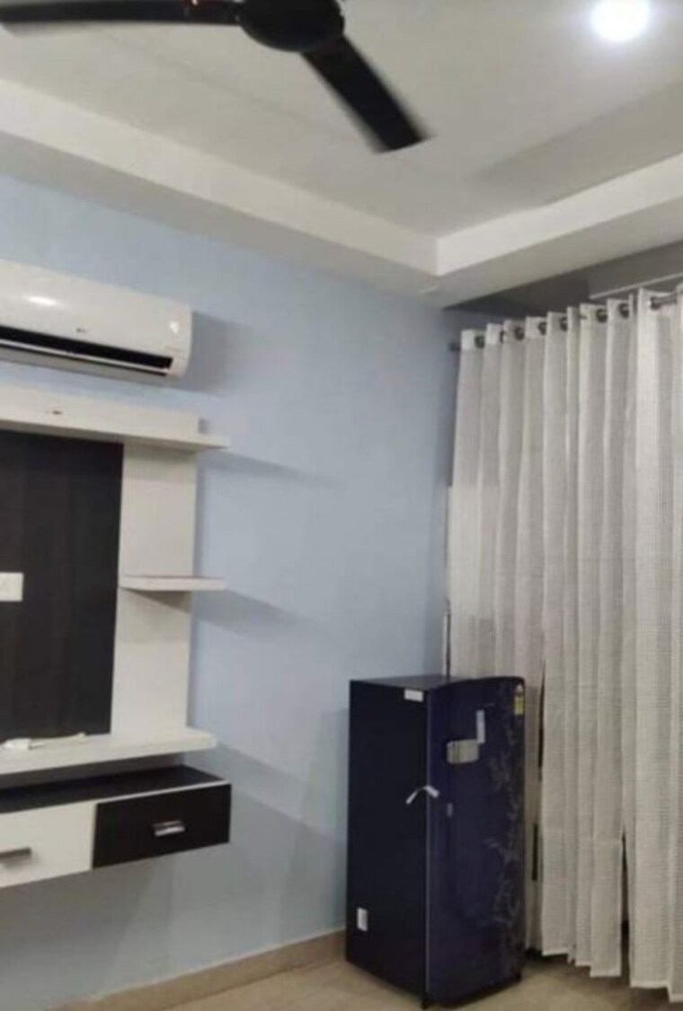 Kitchen, maya-garden-city 1 Bedroom 900 Sq.Ft. Builder Floor In Lohgarh Zirakpur 10500038