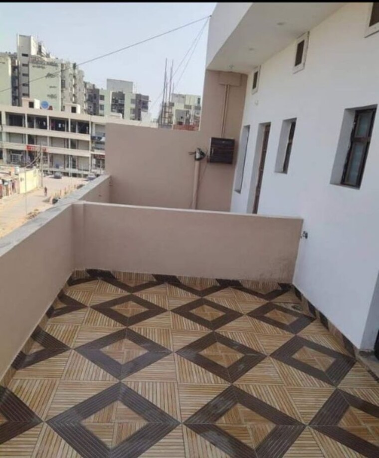 Kitchen, maya-garden-city 1 Bedroom 900 Sq.Ft. Builder Floor In Lohgarh Zirakpur 10500038