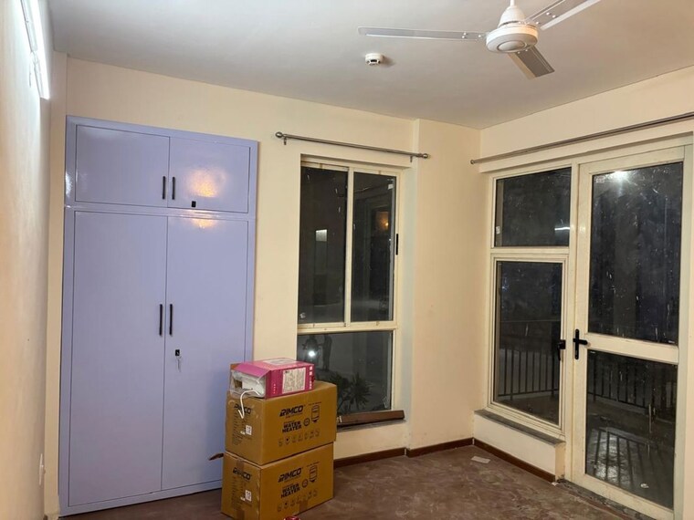 Living Room, imperia-esfera 2 Bedroom 1570 Sq.Ft. Apartment In Sector 37c Gurgaon 10500040