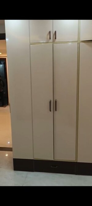 Furnished Amenities in 3 BHK Builder Floor at Mehrauli – for Rent