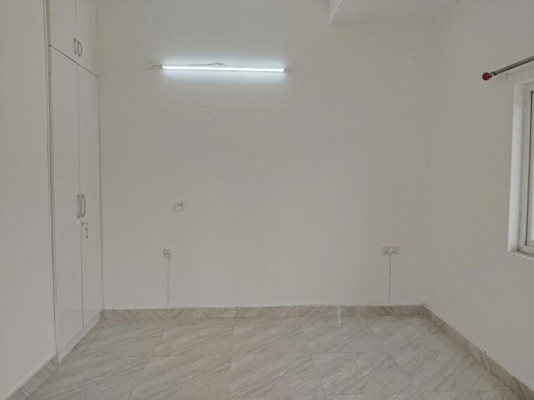 Room, saket 3 Bedroom 2000 Sq.Ft. Apartment In Saket Delhi 10500052