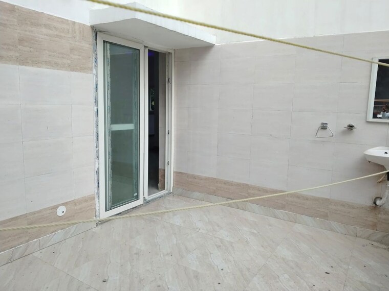 Room, saket 3 Bedroom 2000 Sq.Ft. Apartment In Saket Delhi 10500052