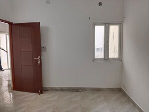 Room in 3 BHK Apartment at Saket – for Rent