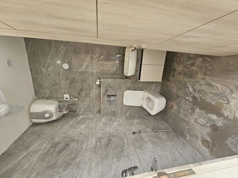 Kitchen, dlf phase v Studio 300 Sq.Ft. Builder Floor In Dlf Phase V Gurgaon 10500042