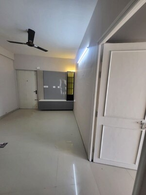 Room in 2 BHK Apartment at Pyramid Midtown, Sector 59 – for Rent