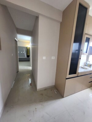 Room in 2 BHK Apartment at Pyramid Midtown, Sector 59 – for Rent