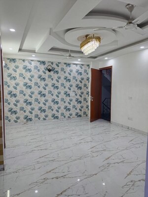 Bedroom in 4 BHK Apartment at Panchsheel Vihar – for Rent