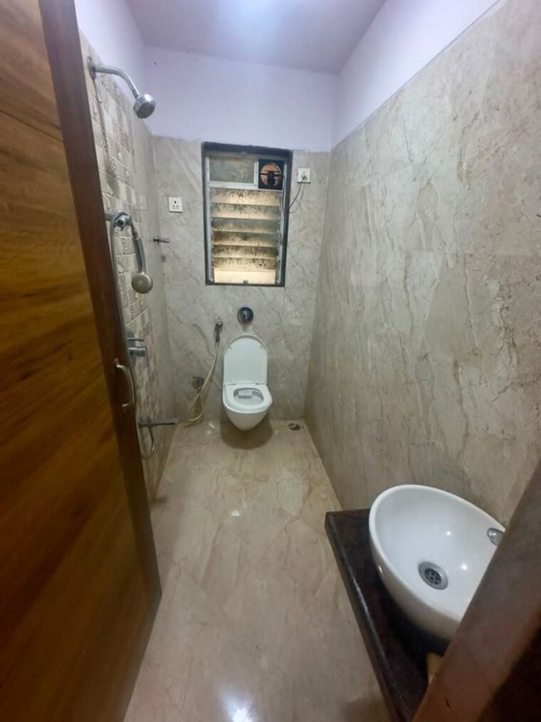 Bathroom, kyraa-ariso-apartment 2 Bedroom 700 Sq.Ft. Apartment In Chembur Mumbai 10500095