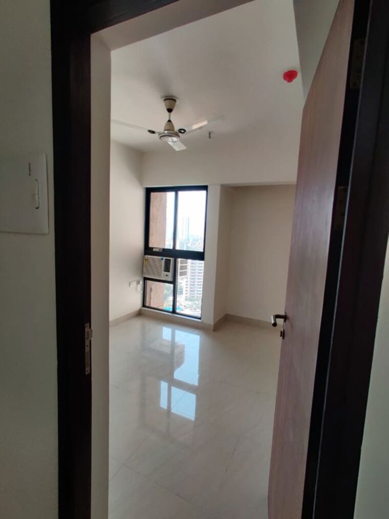 Bathroom, lodha-quality-home-tower-2 1 Bedroom 318 Sq.Ft. Apartment In Majiwada Thane 10500084