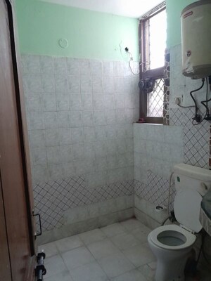 Bathroom in 1 BHK Independent House at Sector 50 – for Rent